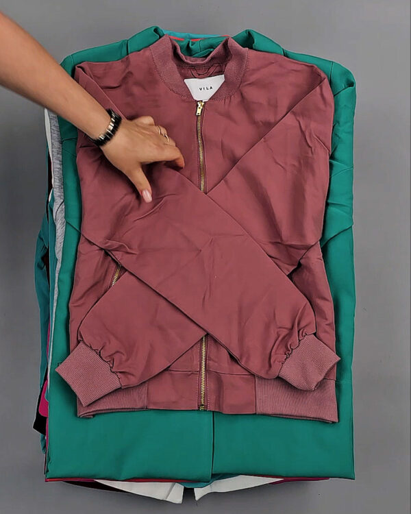 Фотография  287 - Толстовки+Верхняя одежда Bestseller Summer 045 B#7,2 кг, ЛОТ СТ-9323 оптом в Чебоксарах и Чувашской Республике