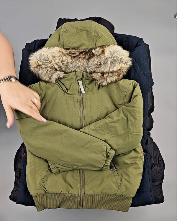 Фотография  836 - Верхняя одежда СТОК дети 065#10 кг, ЛОТ СТ-9343 оптом в Чебоксарах и Чувашской Республике