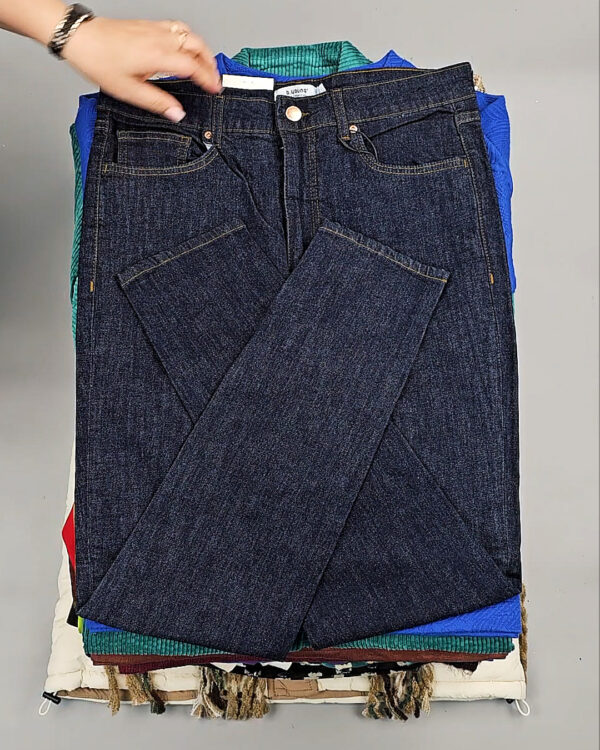 Фотография  379 - B.YOUNG Winter mix 104#15 кг, ЛОТ СТ-9194 оптом в Чебоксарах и Чувашской Республике