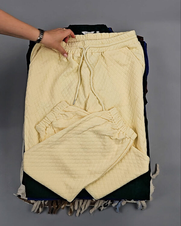 Фотография  327 - B.YOUNG Winter mix 104#15 кг, ЛОТ СТ-9196 оптом в Чебоксарах и Чувашской Республике