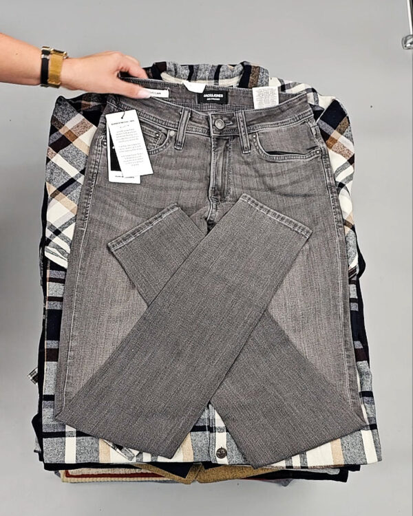 Фотография  645 - JACK JONES Men Winter mix 075#20 кг, ЛОТ № СТ-9265 оптом в Чебоксарах и Чувашской Республике