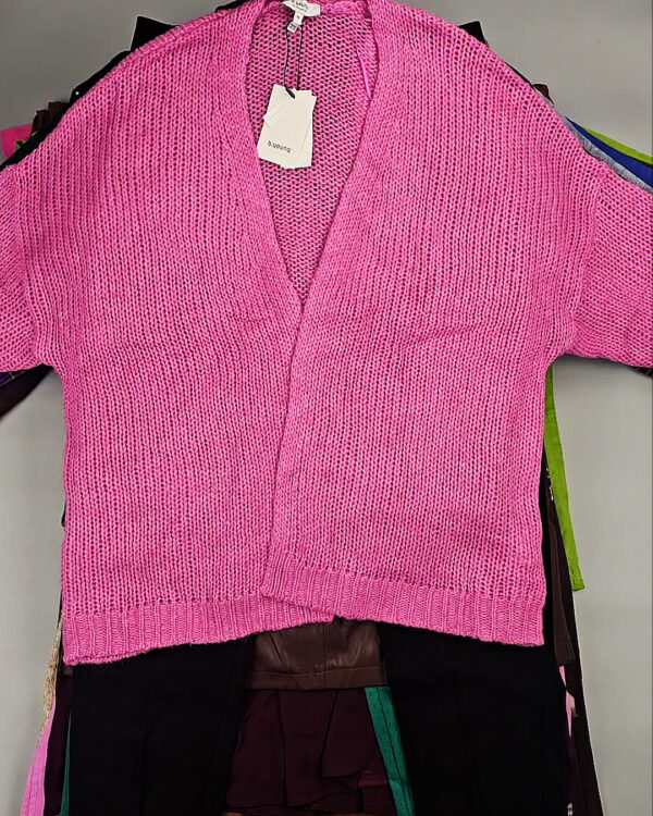 Фотография  943 - B.YOUNG Winter mix 104#15 кг, ЛОТ СТ-9597 оптом в Чебоксарах и Чувашской Республике