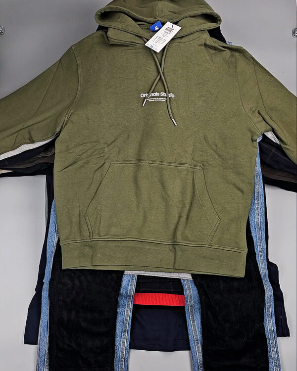 Фотография  230 - JACK JONES Men Winter mix 075#20 кг, ЛОТ № СТ-9533 оптом в Чебоксарах и Чувашской Республике