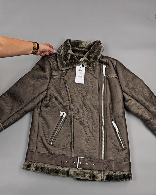 Фотография  818 - Куртки BESTSELLER зима 045#10 кг, ЛОТ СТ-9467 оптом в Чебоксарах и Чувашской Республике