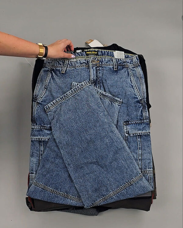 Фотография  767 - JACK JONES Men Winter mix 075#20 кг, ЛОТ № СТ-9446 оптом в Чебоксарах и Чувашской Республике