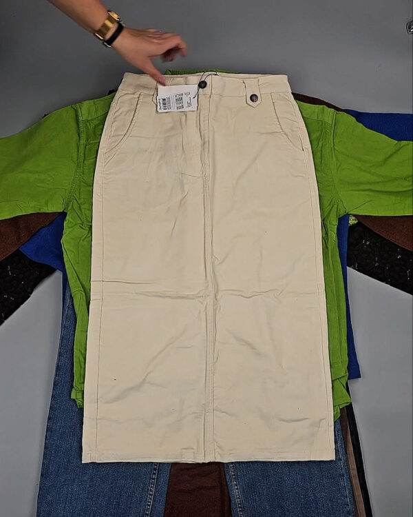 Фотография  143 - B.YOUNG Winter mix 104#15 кг, ЛОТ СТ-9595 оптом в Чебоксарах и Чувашской Республике