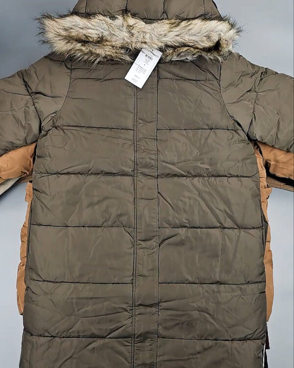 Фотография  811 - Верхняя одежда VILA 104#10 кг, ЛОТ СТ-9715 оптом в Чебоксарах и Чувашской Республике