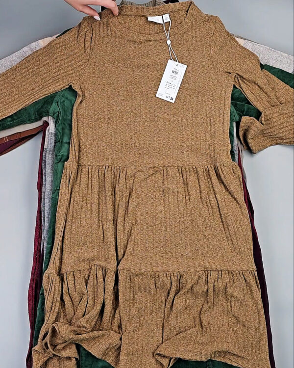 Фотография  111 - Платья Bestseller+DK Winter 035#7 кг, ЛОТ СТ-9997 оптом в Чебоксарах и Чувашской Республике