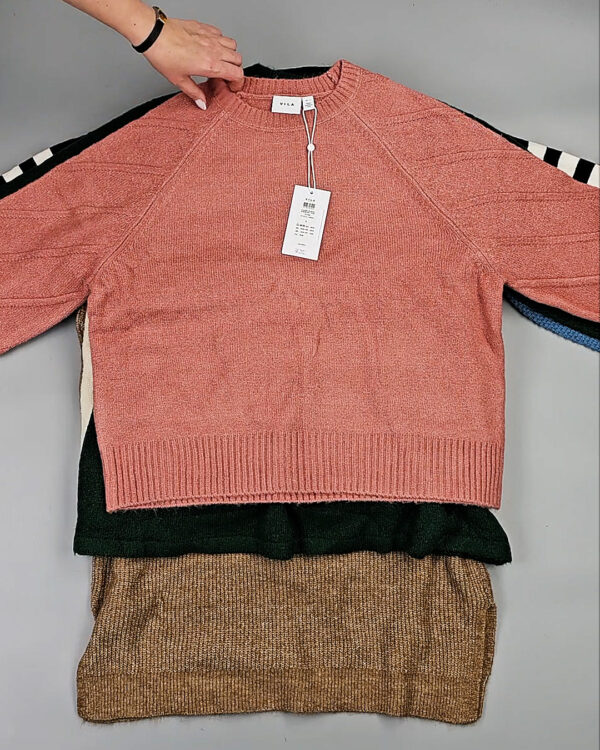 Фотография  611 - Джемпера VILA W 104#7 кг, ЛОТ СТ-9994 оптом в Чебоксарах и Чувашской Республике