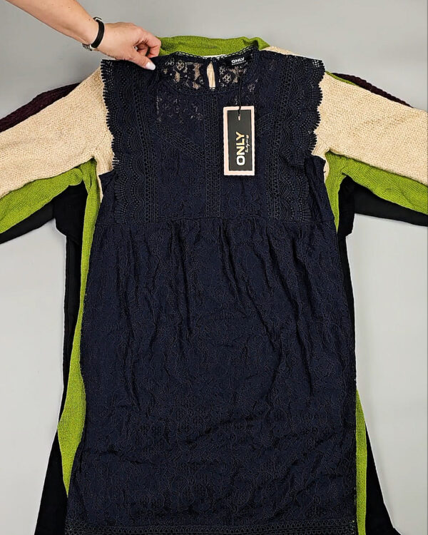 Фотография  365 - Платья Bestseller+DK Winter 035#7 кг, ЛОТ СТ-10000 оптом в Чебоксарах и Чувашской Республике