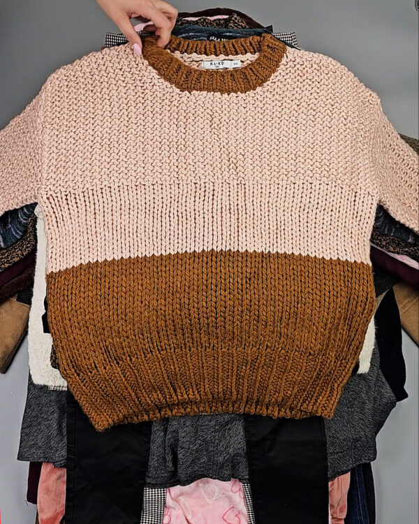 Фотография  960 - Женский микс зима (Winter mix)#20 кг, ЛОТ СХ-0208 оптом в Чебоксарах и Чувашской Республике