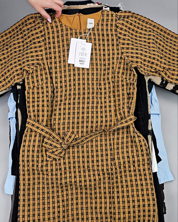 Фотография  694 - DK, Bestseller + Winter mix#15 кг, ЛОТ СТ-9957 оптом в Чебоксарах и Чувашской Республике