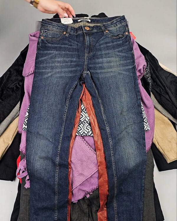 Фотография  204 - Женский микс зима (Winter mix)#20 кг, ЛОТ СХ-0206 оптом в Чебоксарах и Чувашской Республике