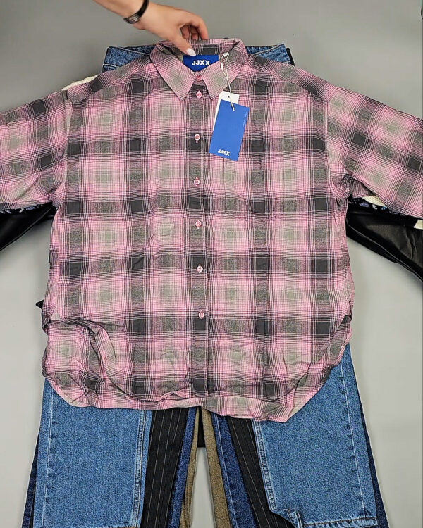 Фотография  190 - JACK JONES Women Winter mix 075 #15 кг, ЛОТ СТ-9960 оптом в Чебоксарах и Чувашской Республике