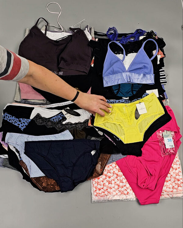Фотография  338 - Нижнее белье (LINGERIE)#10 кг, ЛОТ СТ-9890 оптом в Чебоксарах и Чувашской Республике