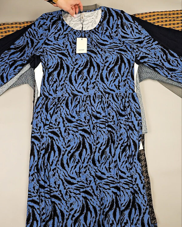 Фотография  905 - DK, Bestseller + Winter mix#15 кг, ЛОТ СТ-9955 оптом в Чебоксарах и Чувашской Республике