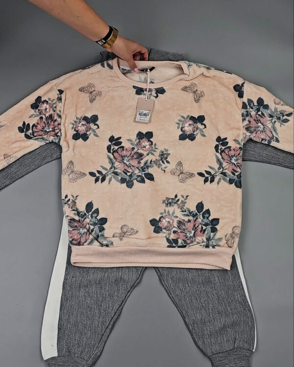 Фотография  638 - Женский микс зима (Winter mix)#20 кг, ЛОТ СХ-0206 оптом в Чебоксарах и Чувашской Республике