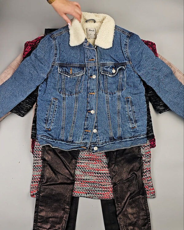 Фотография  496 - Женский микс зима (Winter mix)#20 кг, ЛОТ СХ-0205 оптом в Чебоксарах и Чувашской Республике